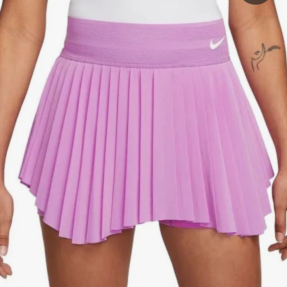 Nike Court Dri-FIT Slam Women's Tennis Skirt, Rush Fuchsia/White.